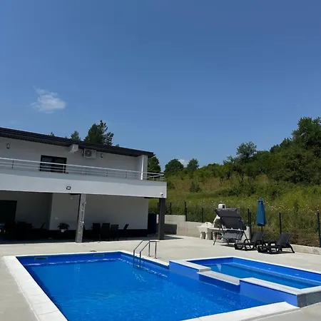 Imperium Indoor & Outdoor Pool Riverfront Bjelasnica View Villa Saraievo