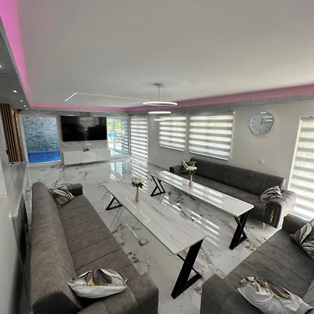 Imperium Indoor & Outdoor Pool Riverfront Bjelasnica View Villa