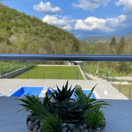 Imperium Indoor & Outdoor Pool Riverfront Bjelasnica View *